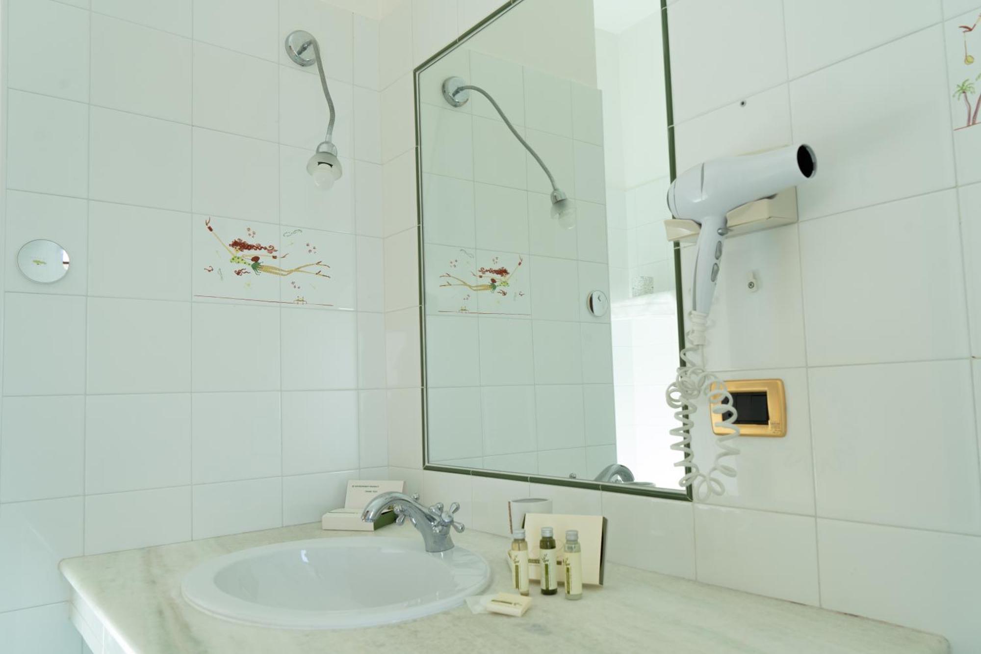 S. Martin Hotel 4*