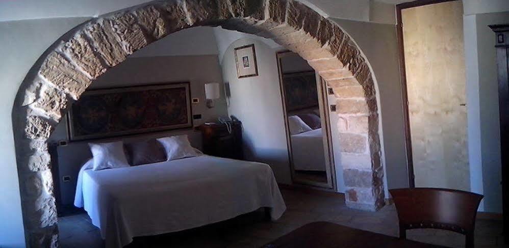 S. Martin Hotel