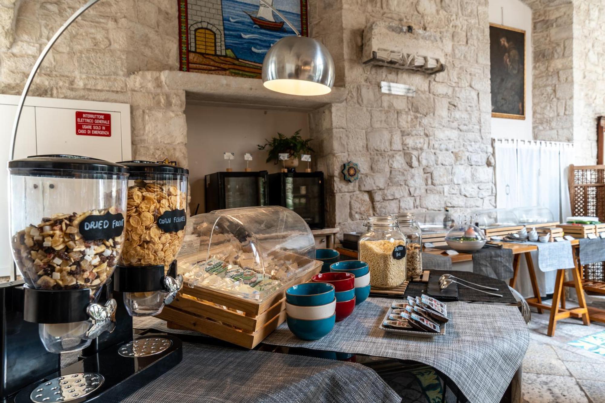 S. Martin Hotel