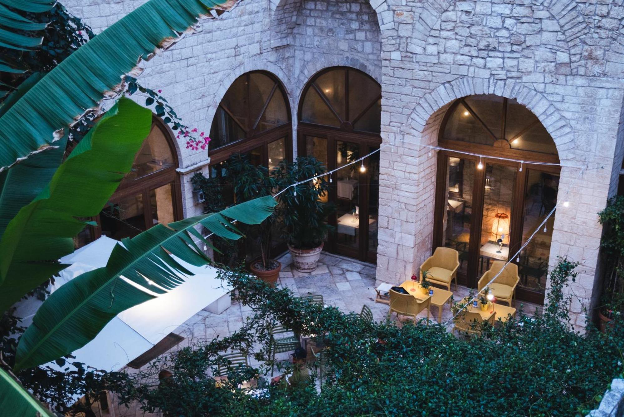 S. Martin Hotel
