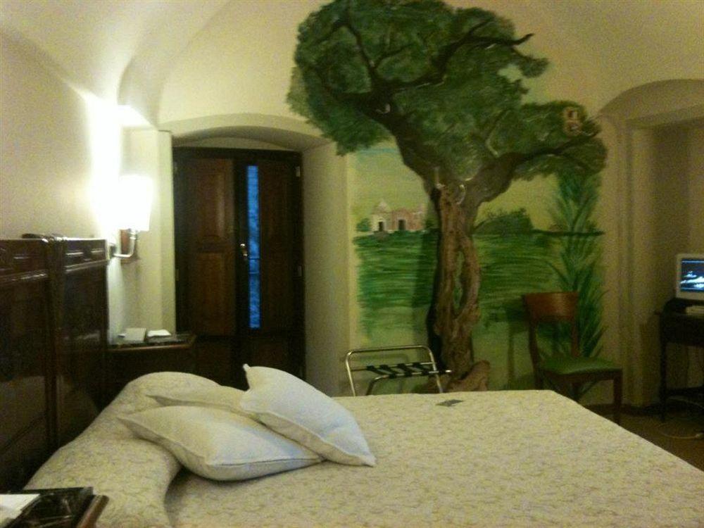 S. Martin 4*
